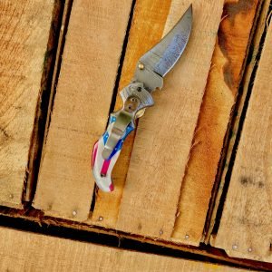 handmade damascus pocket knife